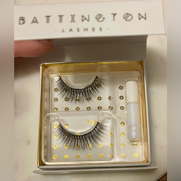 Battington Beauty | 3D Monroe Silk Lashes w/ Glue | Multi-use | NIB - Picture 5 of 10